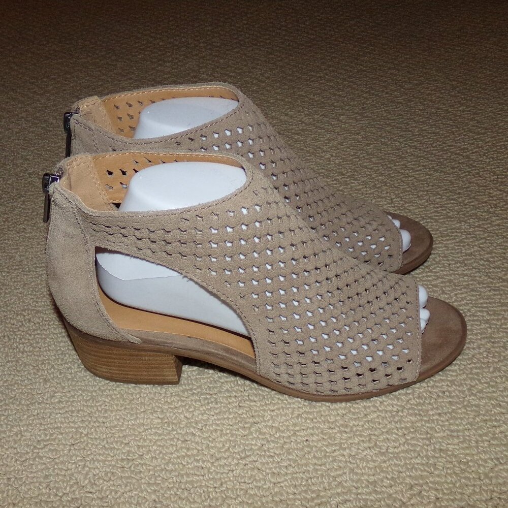 LUCKY BRAND NACRIA SUEDE PEEP TOE BLOCK HEEL BOOTIES SZ 9M